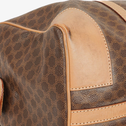 Celine Vintage Macadam Triomphe Reisetasche in Braun