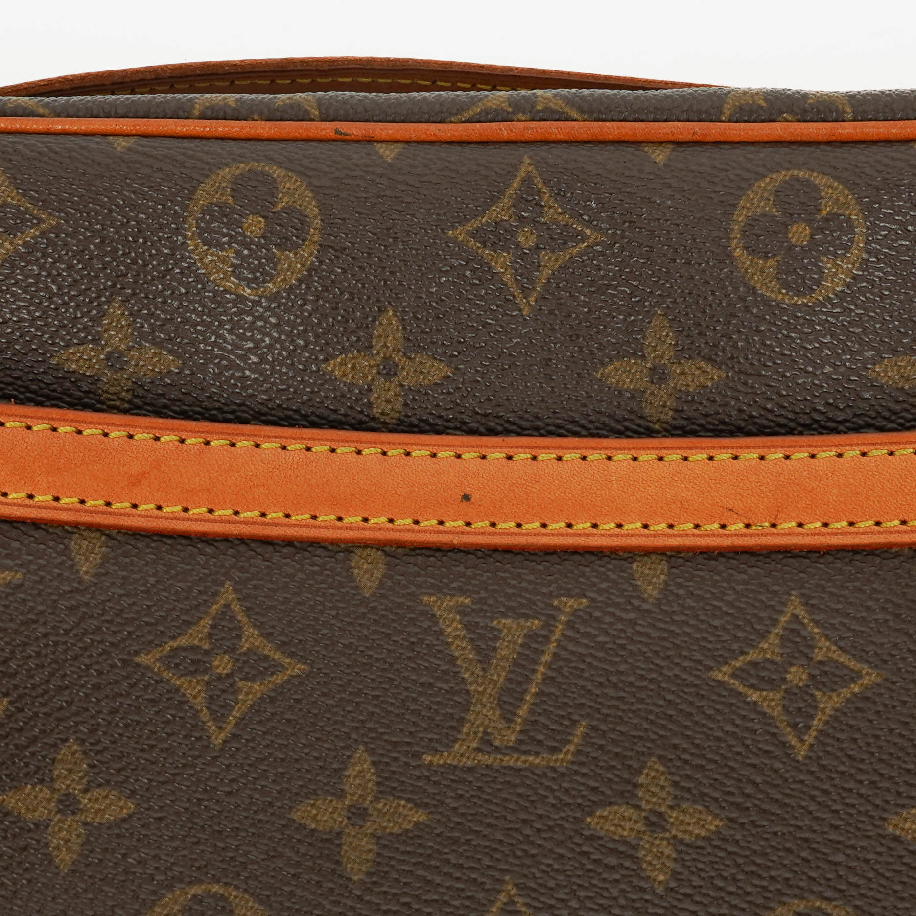 Louis Vuitton Trocadero 30 aus Monogram Canvas