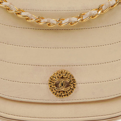Chanel Half Moon Klappentasche aus beigem gestepptem Lammleder