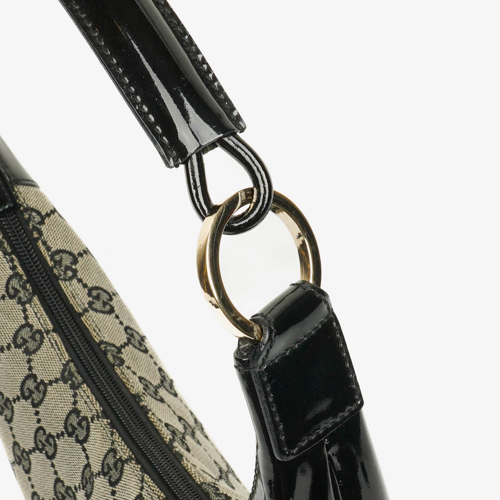 Gucci Hobo Bag aus schwarzem Lackleder mit geflochtenem Henkel und Ring