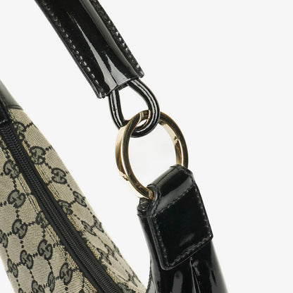 Gucci Hobo Bag aus schwarzem Lackleder mit geflochtenem Henkel und Ring