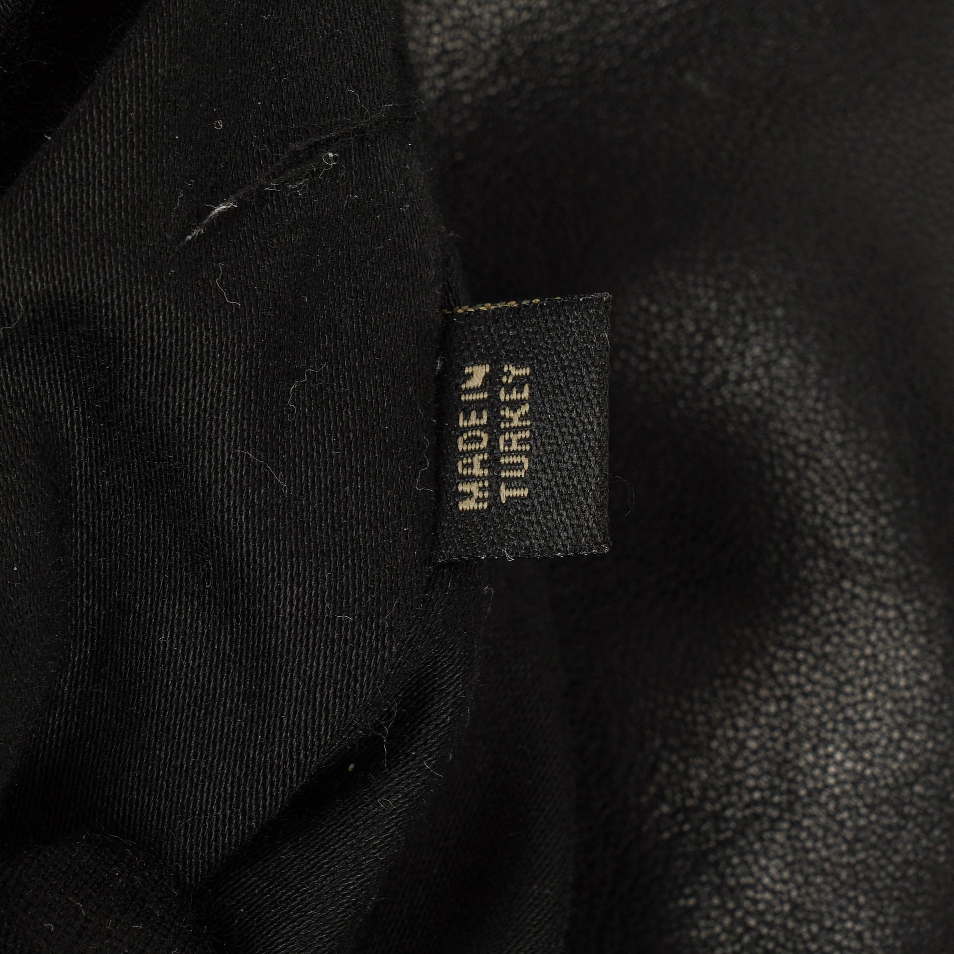Miu Miu Coffer Matelassé Hobo Tasche aus schwarzem Leder