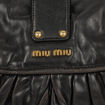 Miu Miu Coffer Matelassé Hobo Tasche aus schwarzem Leder