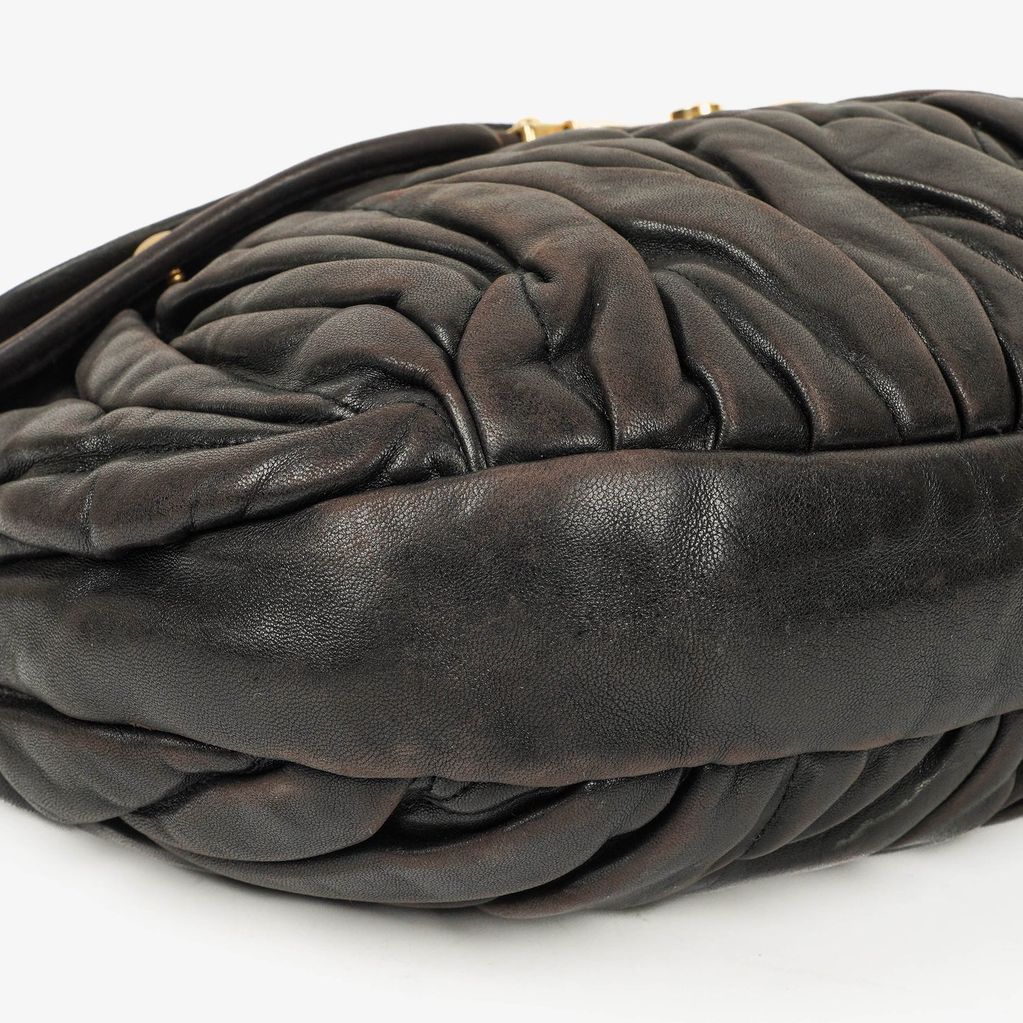 Miu Miu Coffer Matelassé Hobo Tasche aus schwarzem Leder