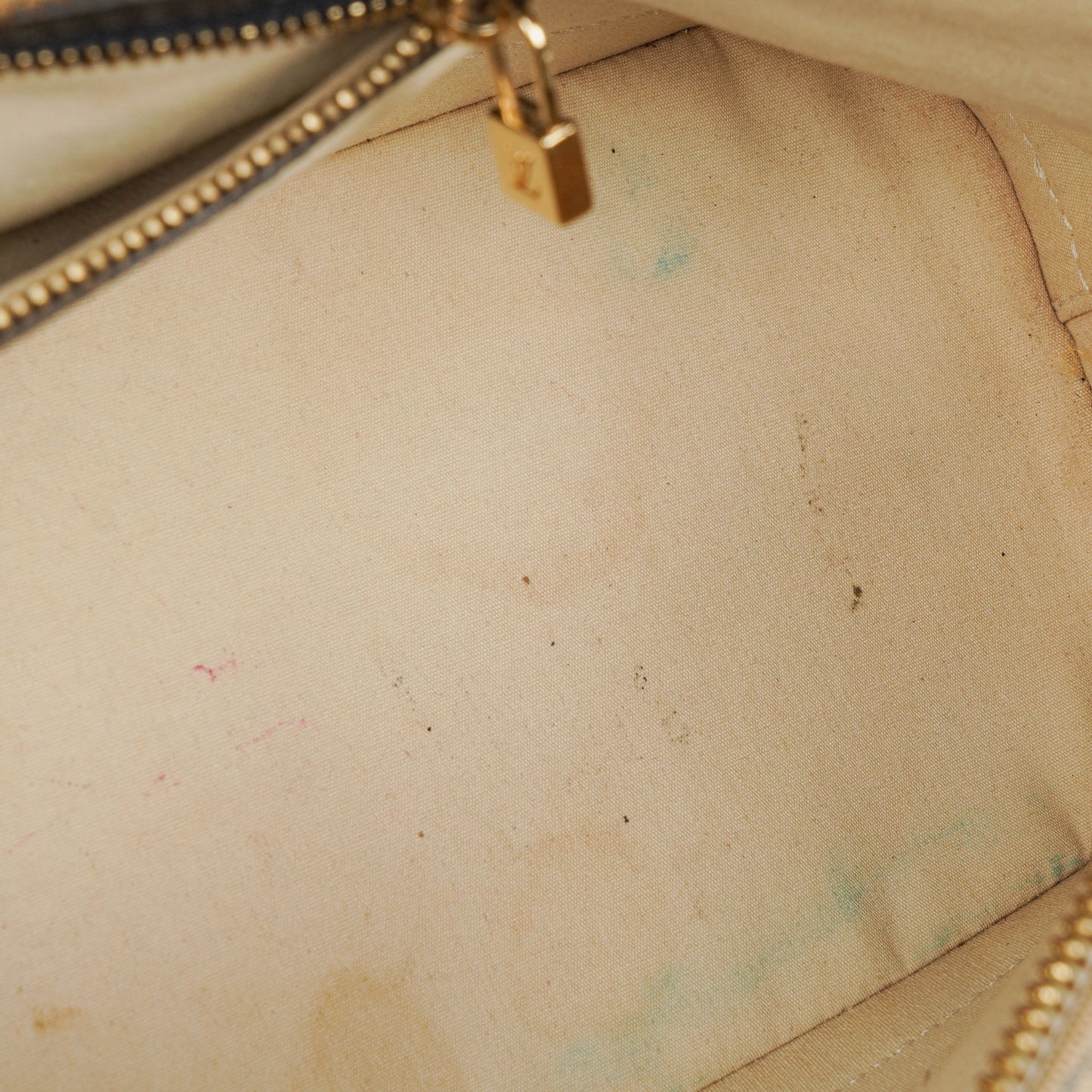 Louis Vuitton Mini Alma Long Handtasche mit blauem Monogramm