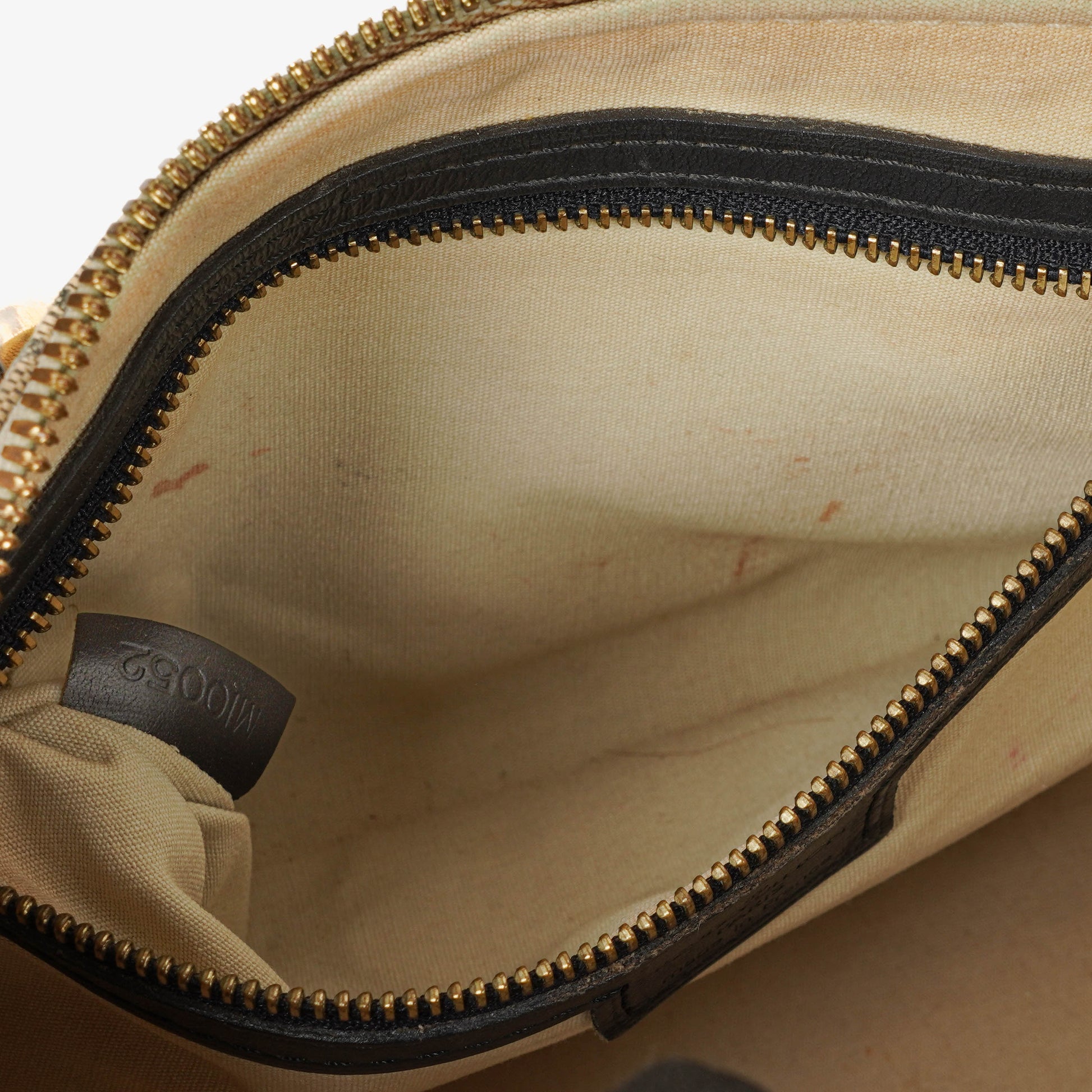 Louis Vuitton Mini Alma Long Handtasche mit blauem Monogramm