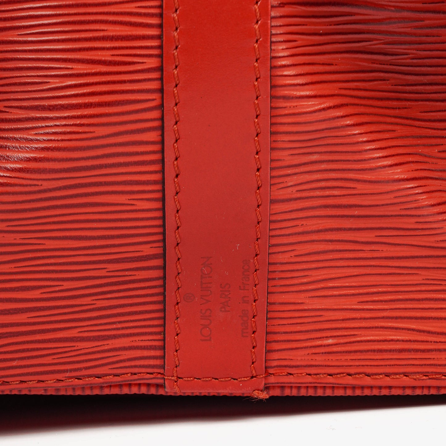 Louis Vuitton Petit Noe Schultertasche aus rotem Epi-Leder