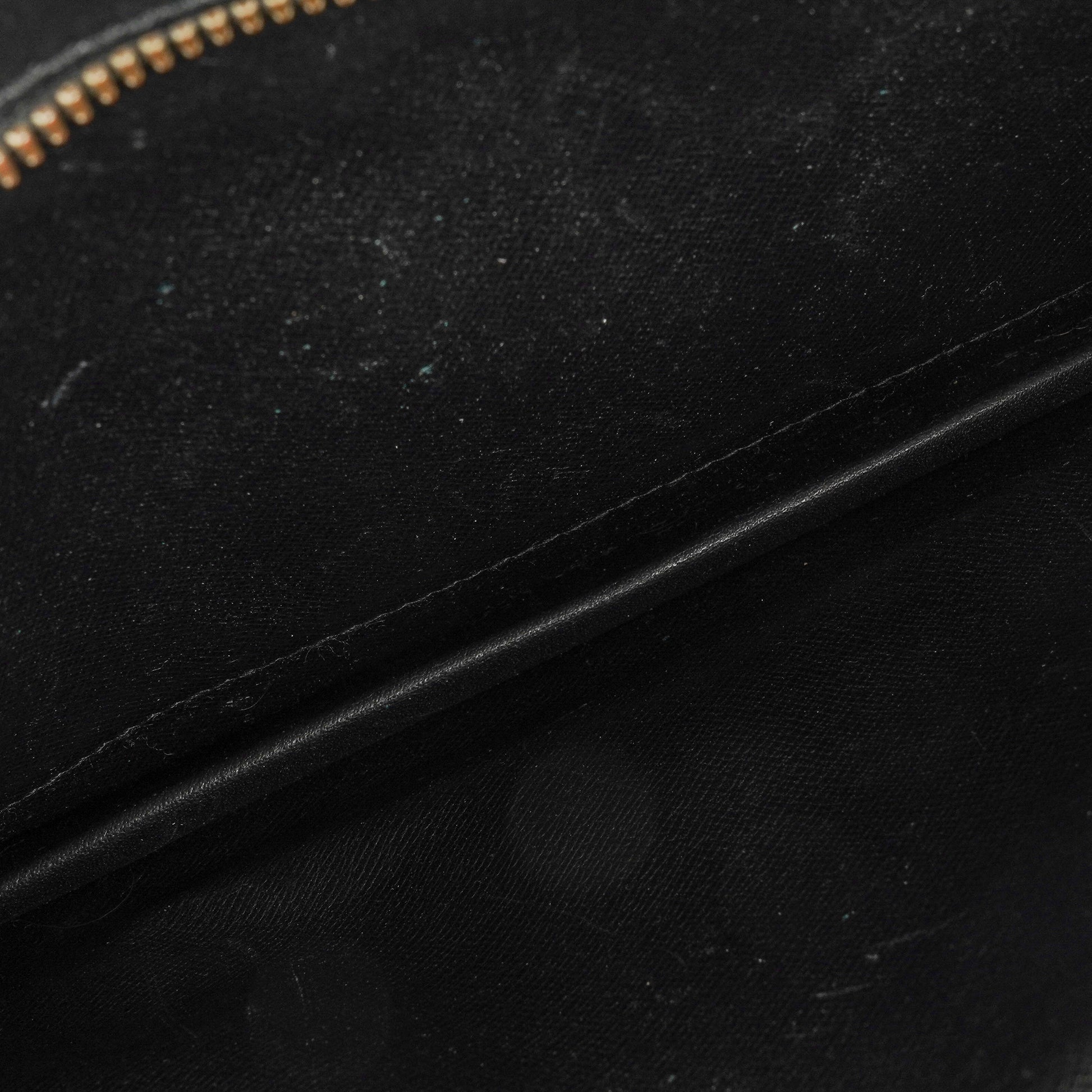 Louis Vuitton Monogram Enghien Schultertasche aus schwarzem Epi-Leder