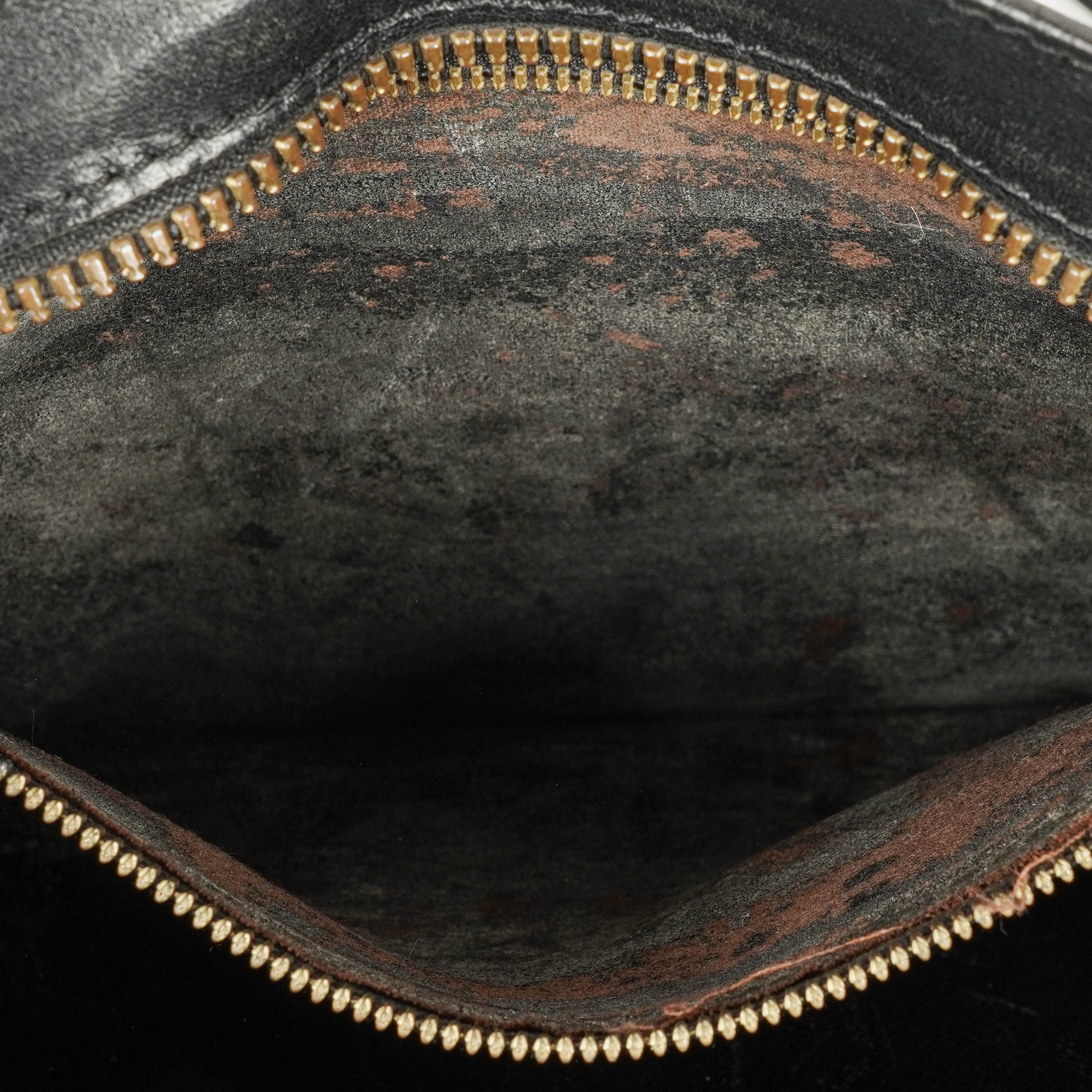Louis Vuitton Monogram Enghien Schultertasche aus schwarzem Epi-Leder