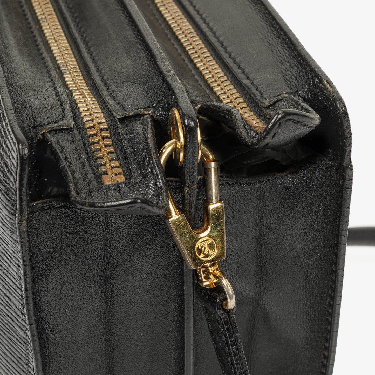 Louis Vuitton Monogram Enghien Schultertasche aus schwarzem Epi-Leder