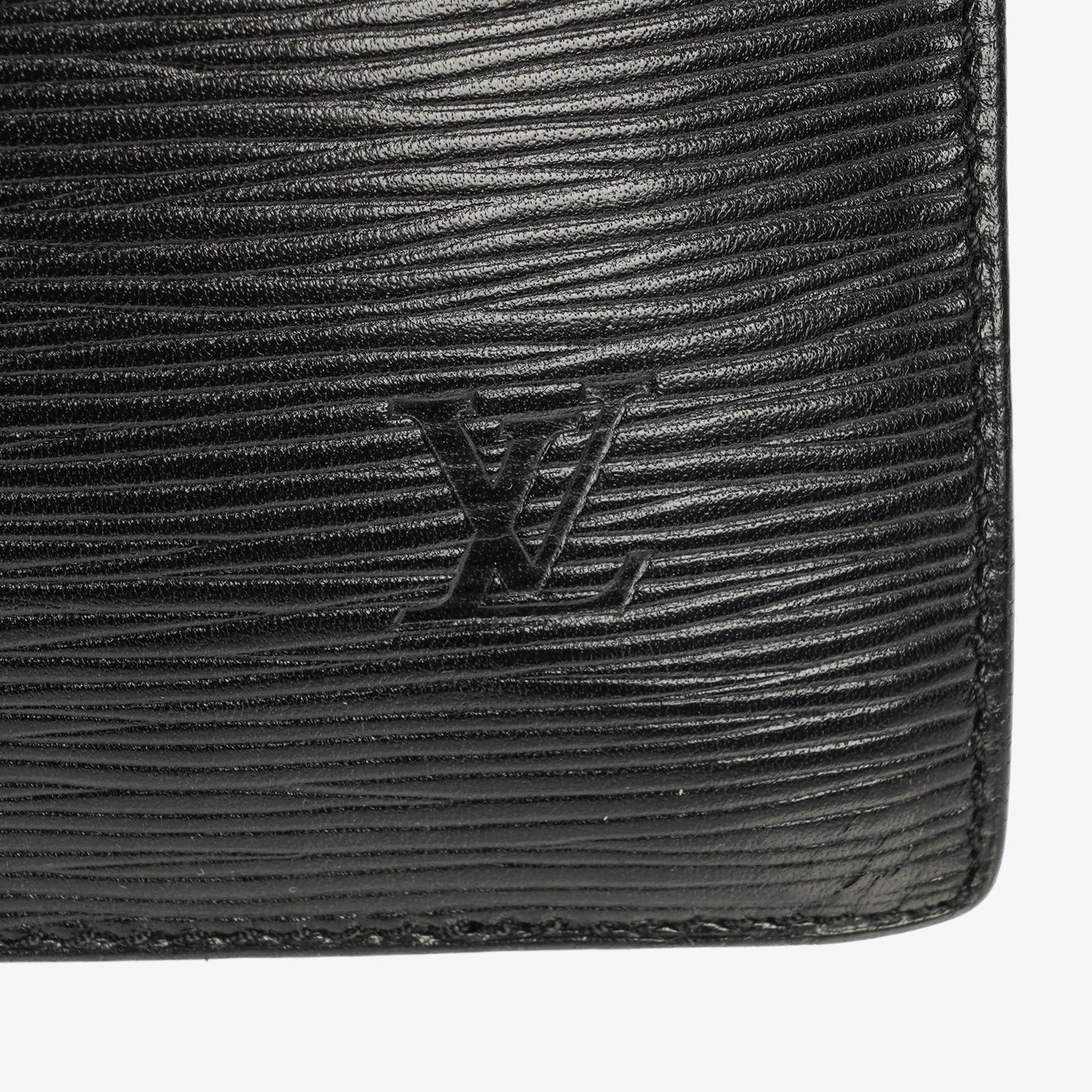 Louis Vuitton Monogram Enghien Schultertasche aus schwarzem Epi-Leder