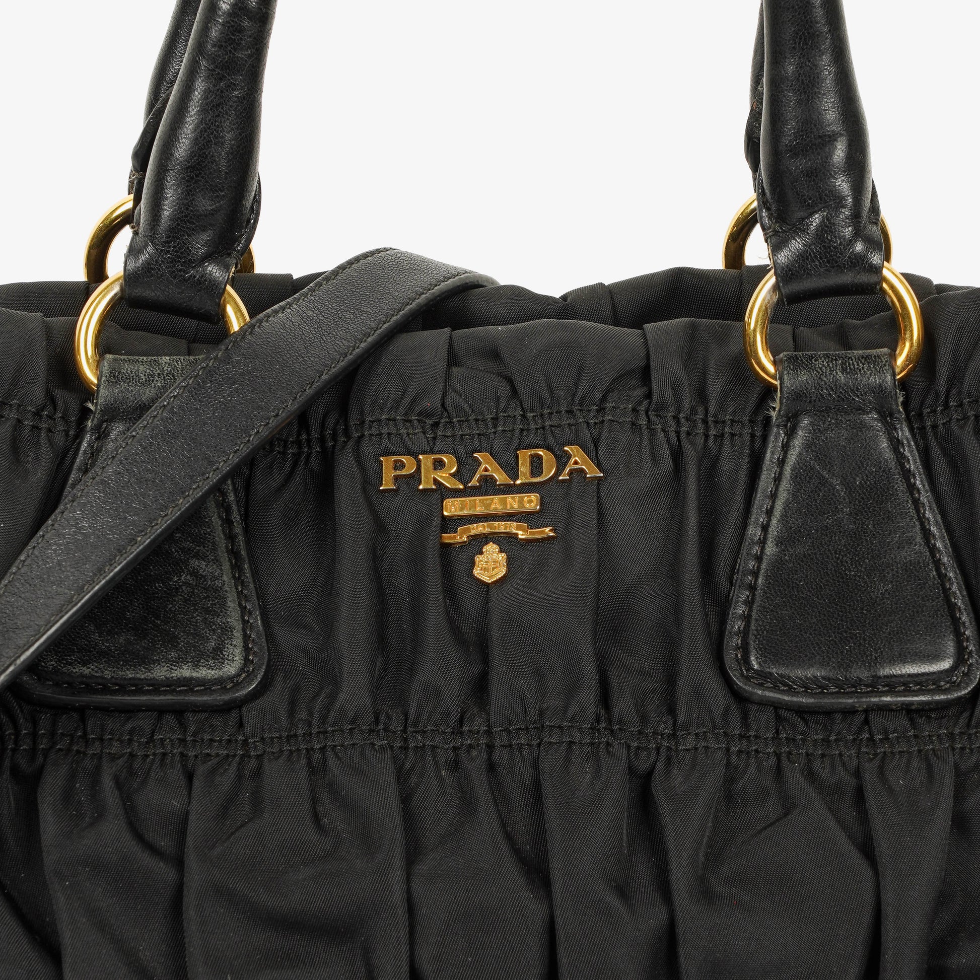 Prada Tessuto Gaufre Tasche aus schwarzem Nylon