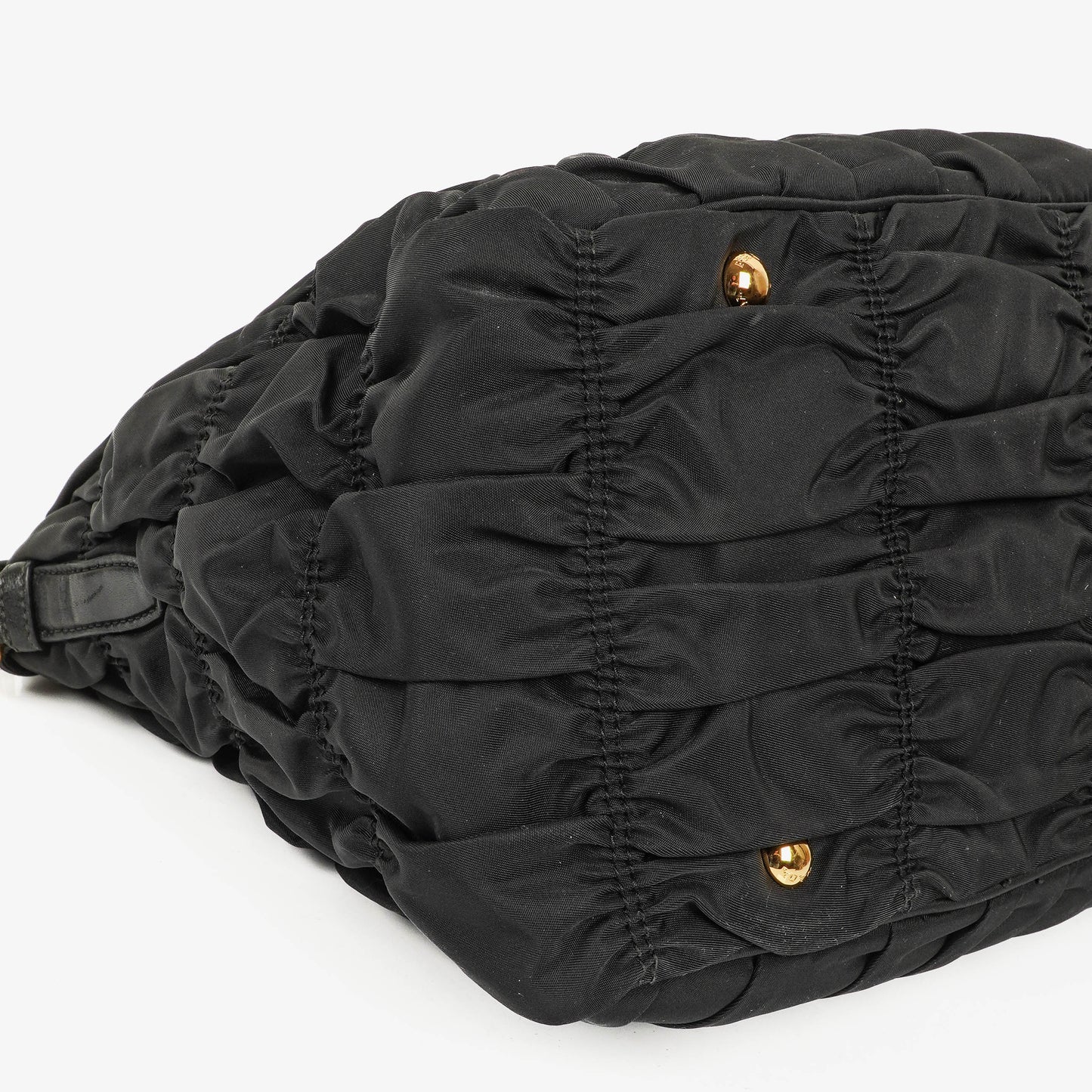 Prada Tessuto Gaufre Tasche aus schwarzem Nylon