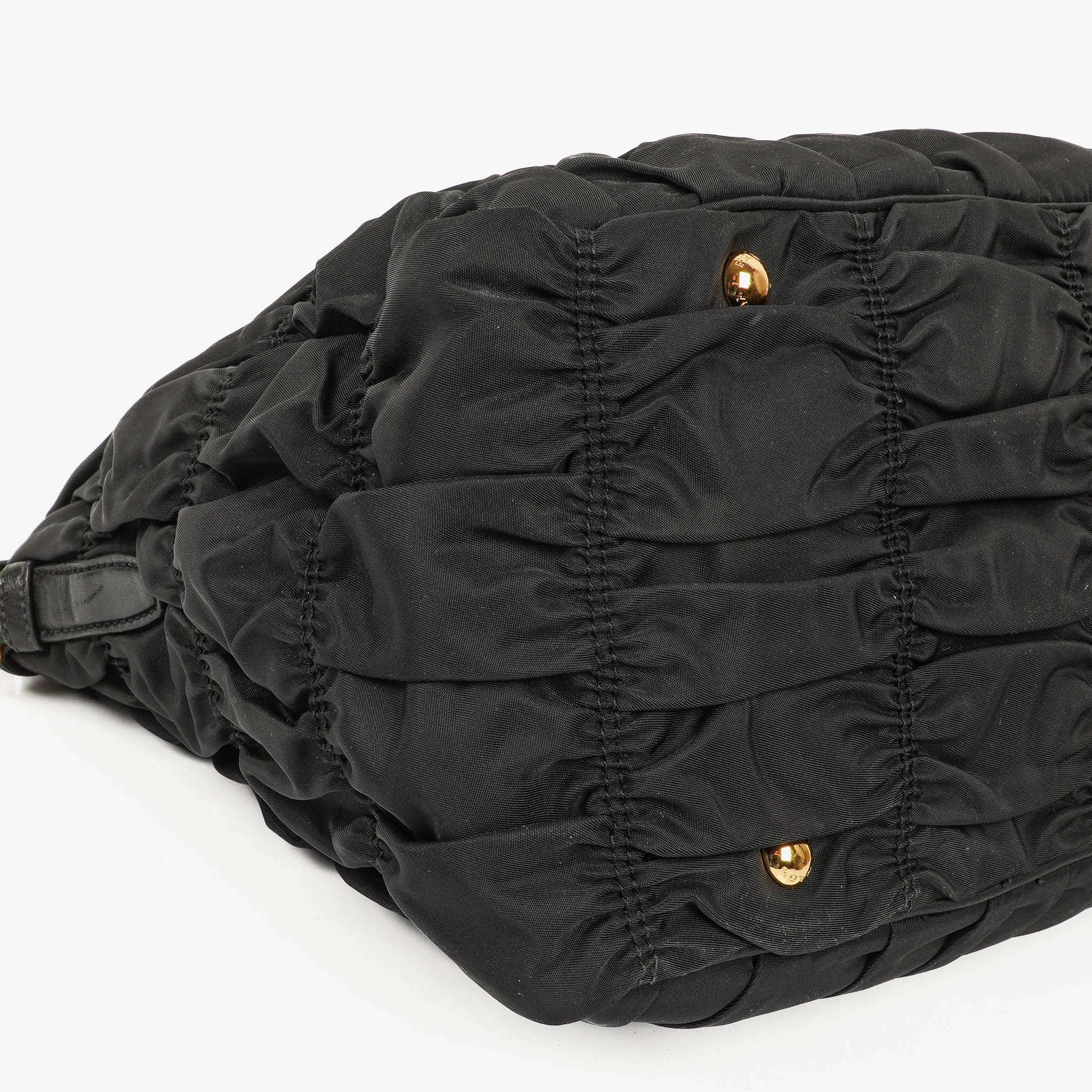 Prada Tessuto Gaufre Tasche aus schwarzem Nylon