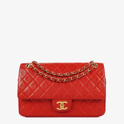 Chanel Vintage Classic Medium Double Flap Tasche aus rotem gestepptem Lammleder mit 24-karätig vergoldeter Hardware