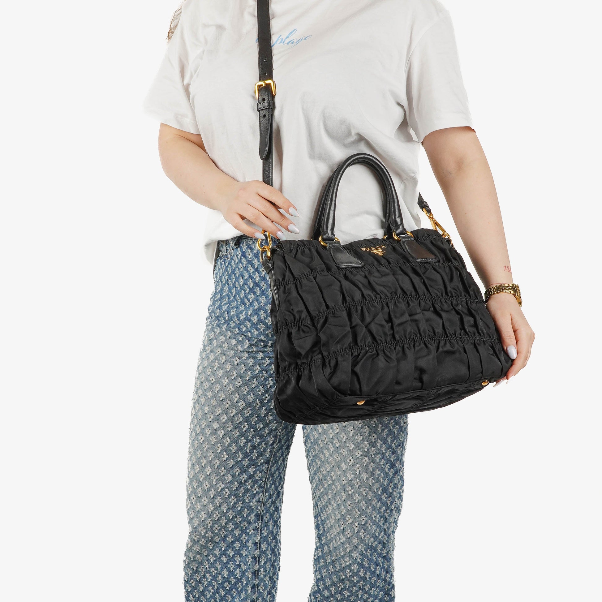 Prada Tessuto Gaufre Tasche aus schwarzem Nylon