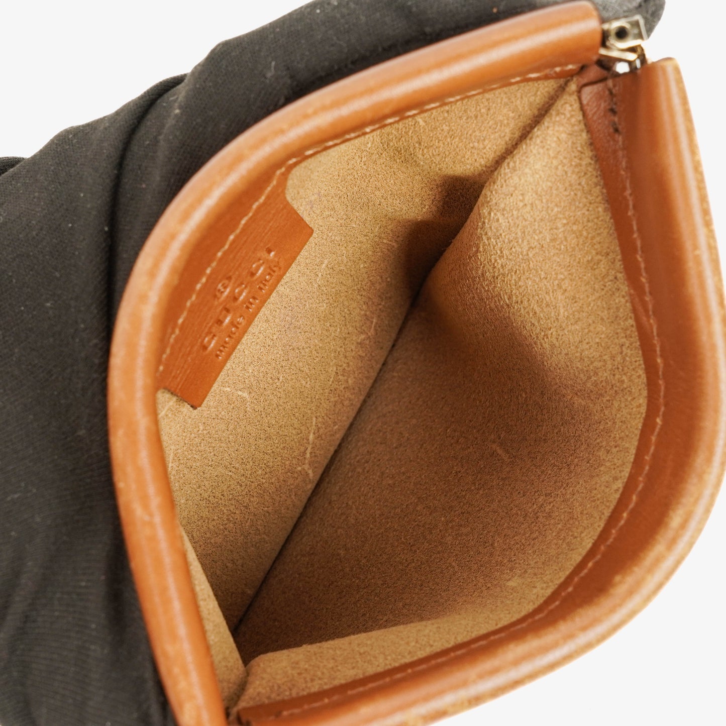 Gucci Hobo-Tasche mit Wildledergriff und Ring