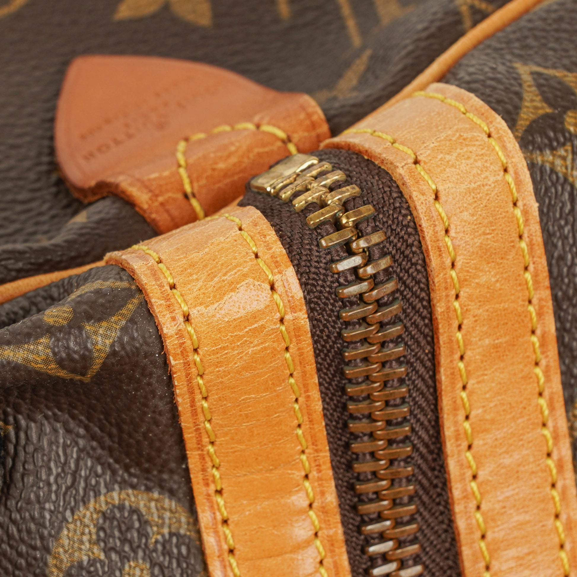 Louis Vuitton Sac Souple 35 Reisetasche aus Monogramm-Canvas
