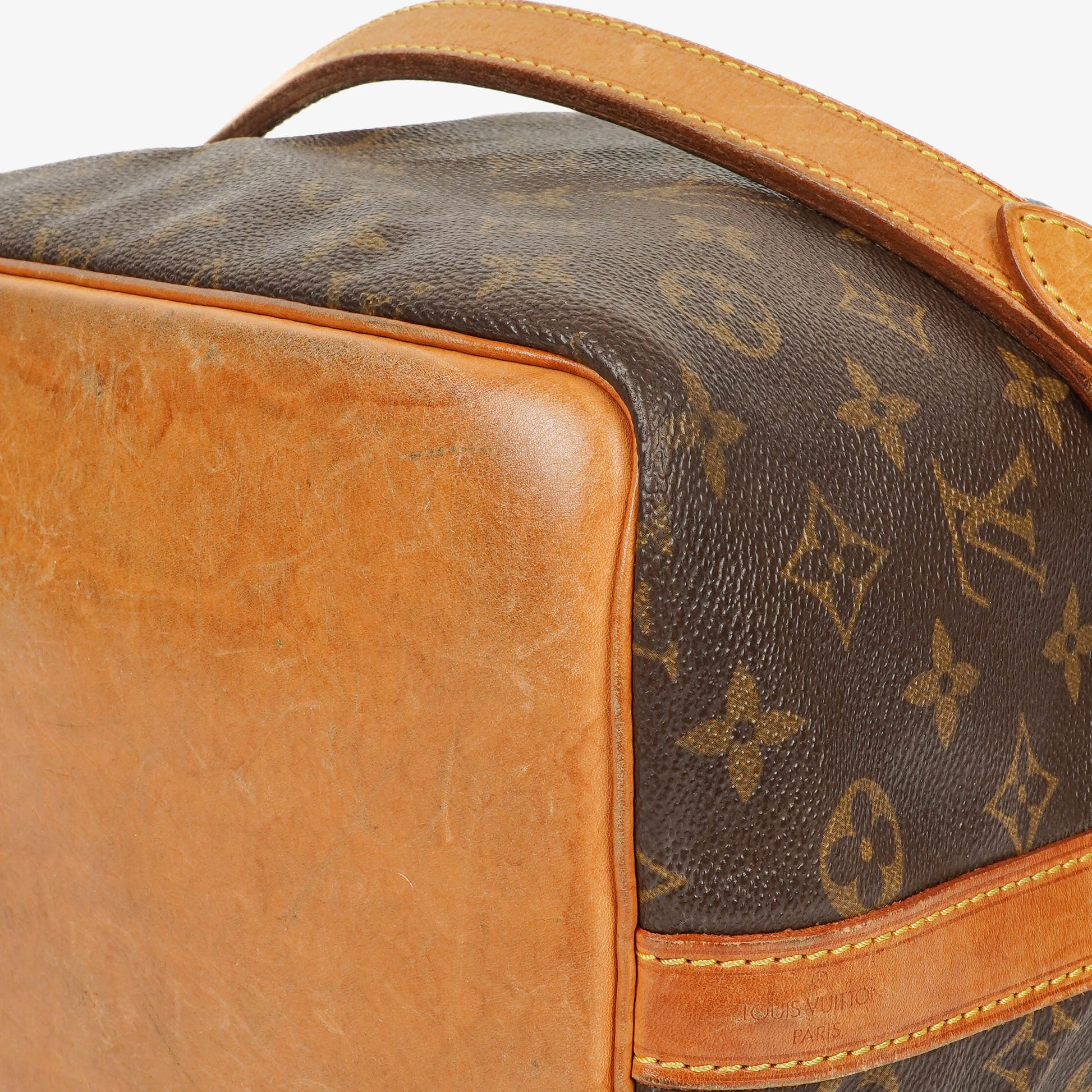 Louis Vuitton Petit Noe Schultertasche aus Monogramm-Canvas
