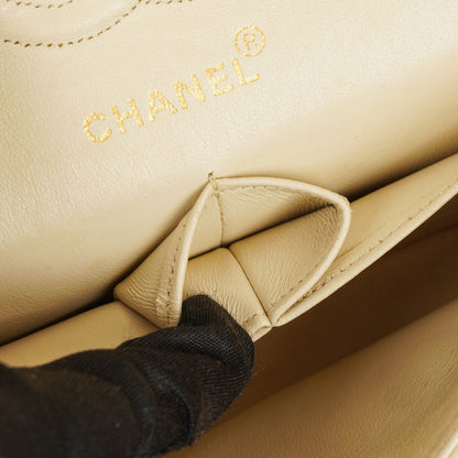 Chanel Medium Classic Vintage Double Flap Tasche aus gestepptem Lammleder mit 24K goldbeschichteten Beschlägen