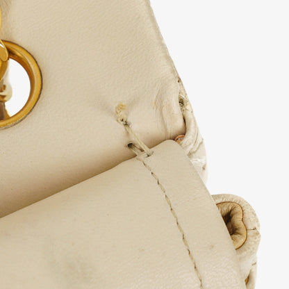 Chanel Medium Classic Vintage Double Flap Tasche aus gestepptem Lammleder mit 24K goldbeschichteten Beschlägen