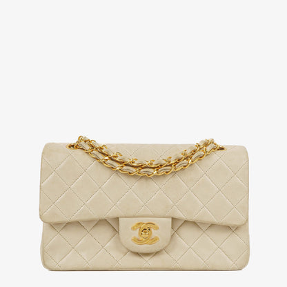 Chanel Medium Classic Vintage Double Flap Tasche aus gestepptem Lammleder mit 24K goldbeschichteten Beschlägen