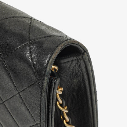Chanel Classic Full Flap Tasche aus schwarzem gestepptem Leder mit 24K vergoldeten Beschlägen