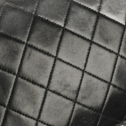Chanel Classic Full Flap Tasche aus schwarzem gestepptem Leder mit 24K vergoldeten Beschlägen