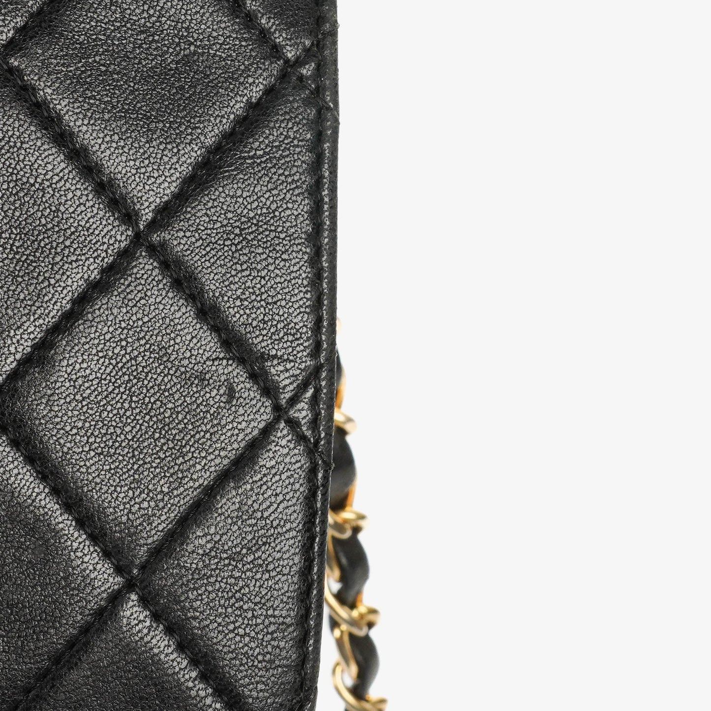 Chanel Classic Full Flap Tasche aus schwarzem gestepptem Leder mit 24K vergoldeten Beschlägen