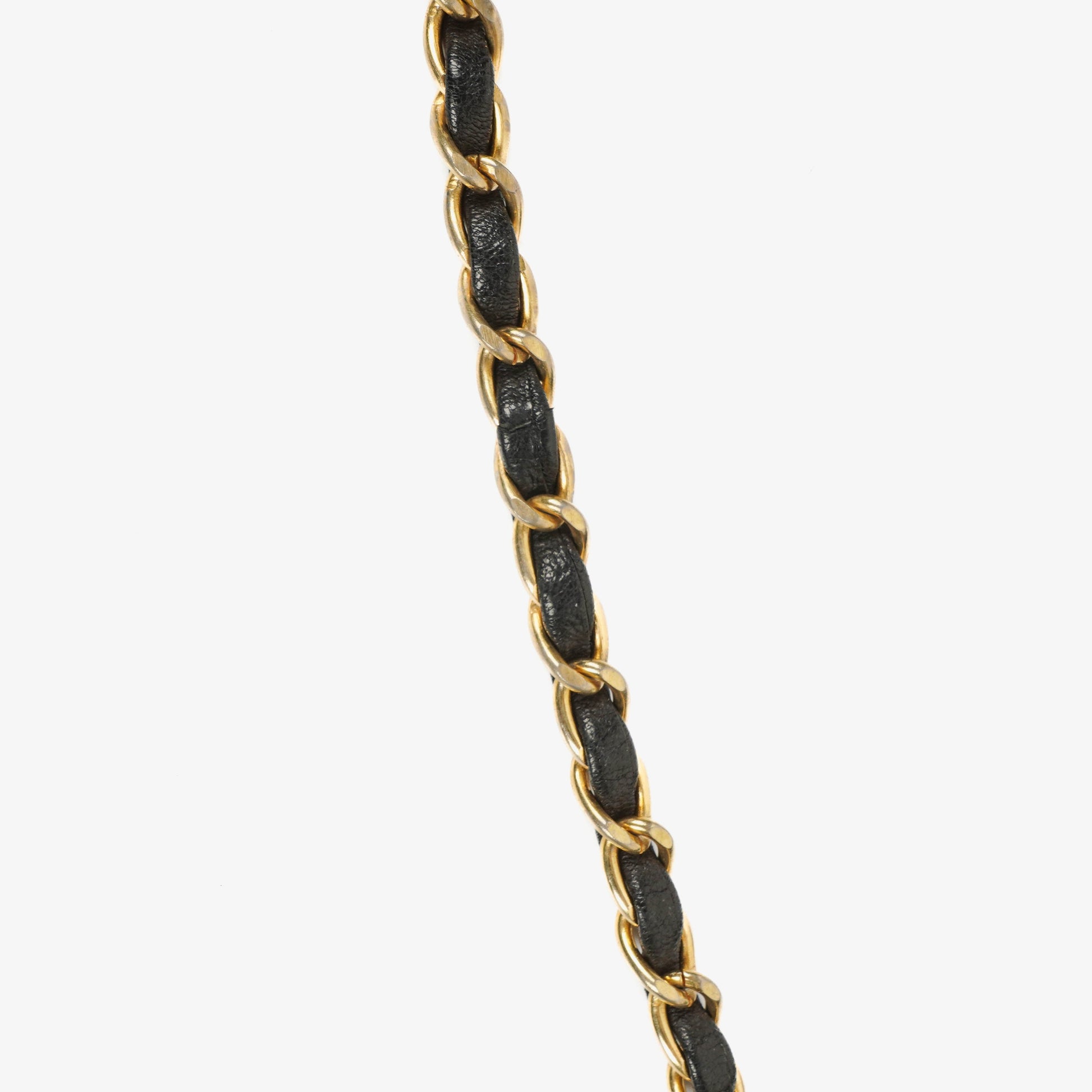 Chanel Classic Full Flap Tasche aus schwarzem gestepptem Leder mit 24K vergoldeten Beschlägen
