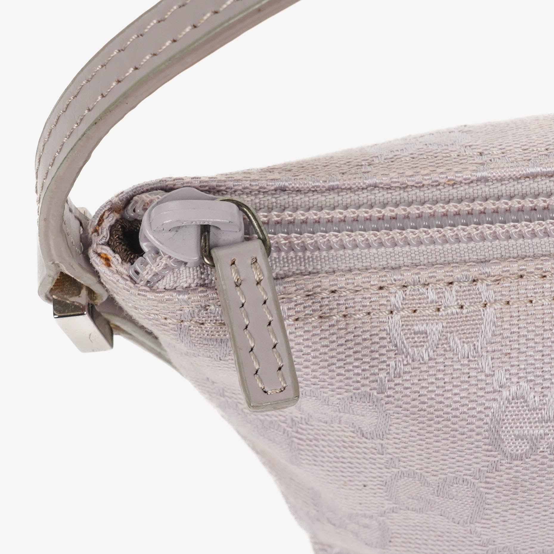 Gucci Mini Baguette Pochette Boat Tasche mit GG-Monogramm
