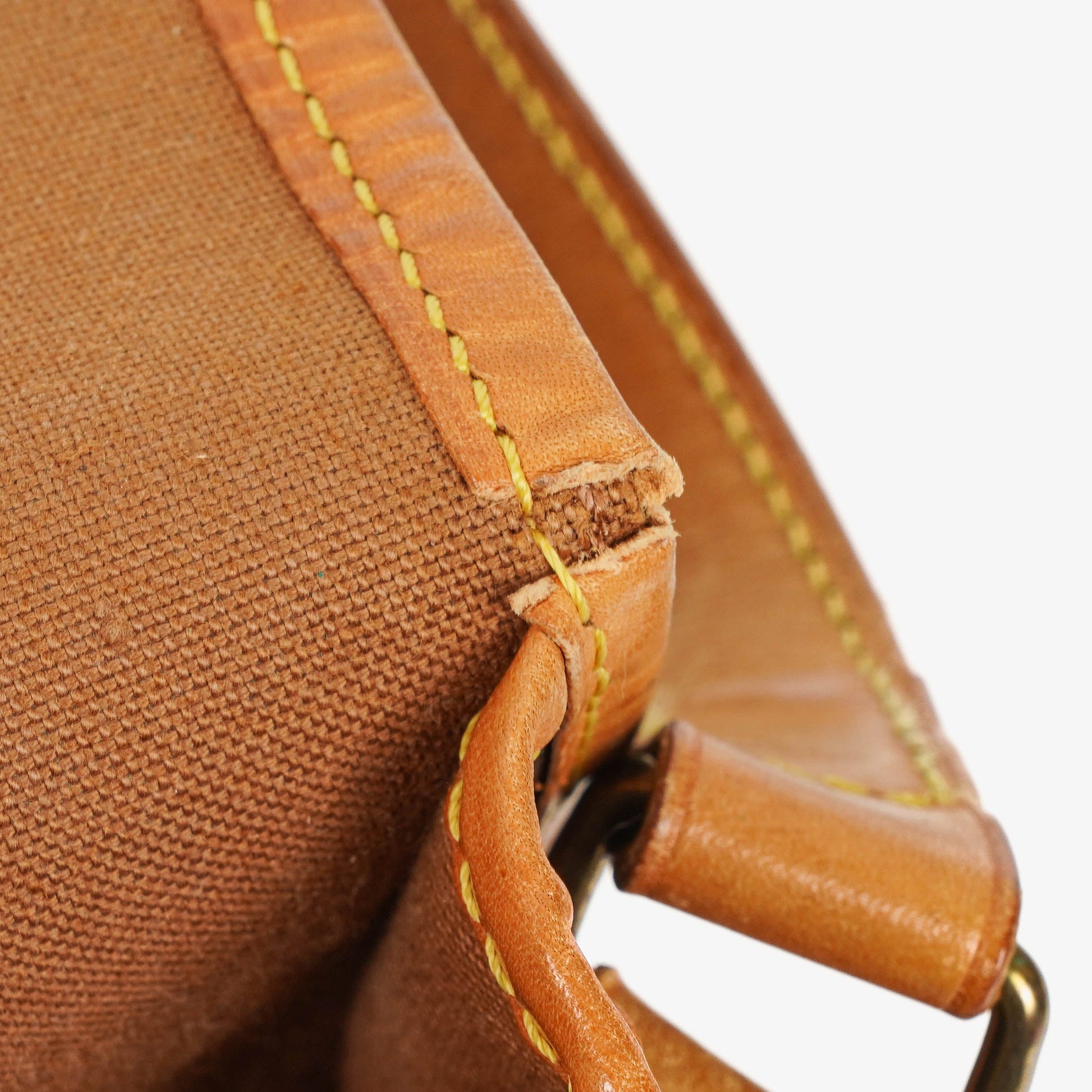 Louis Vuitton Vintage Sac Gibeciere MM Tasche aus Monogramm-Canvas