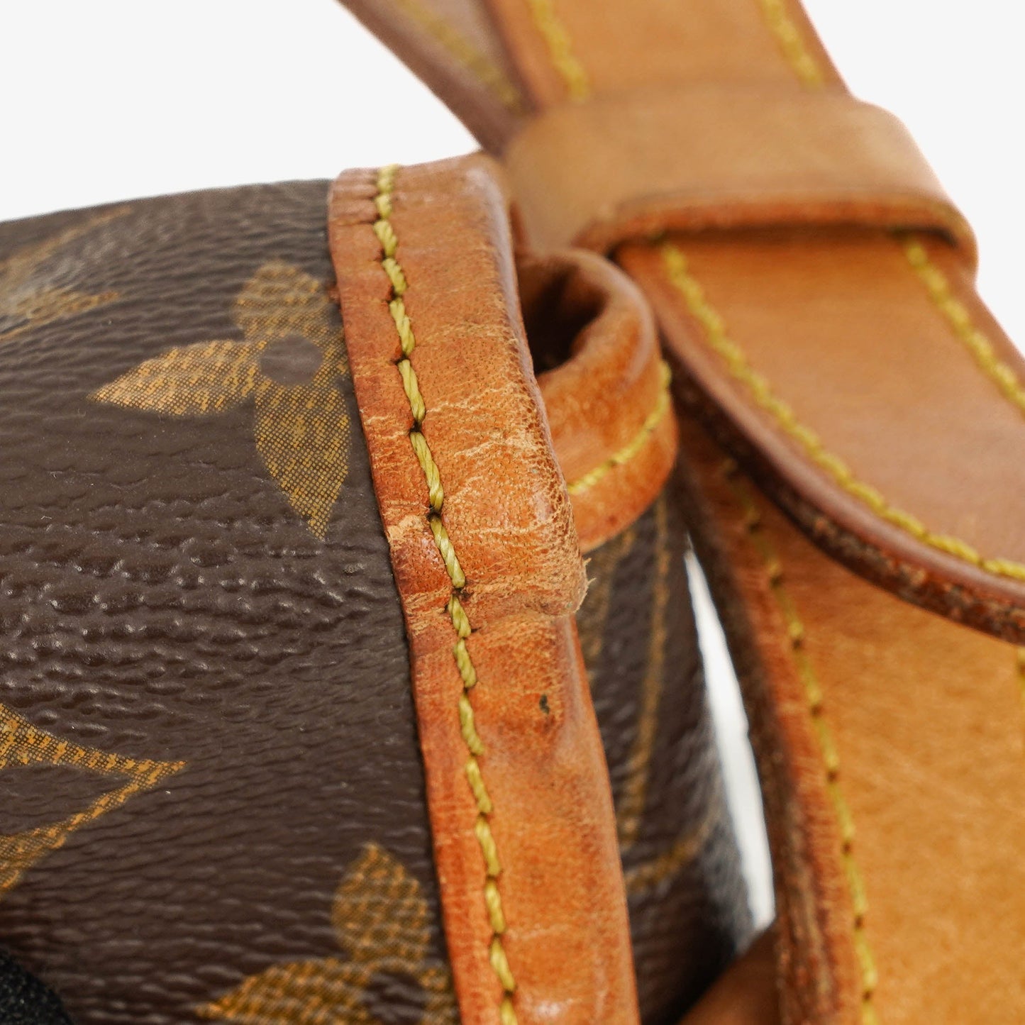 Louis Vuitton Vintage Sac Gibeciere MM Tasche aus Monogramm-Canvas