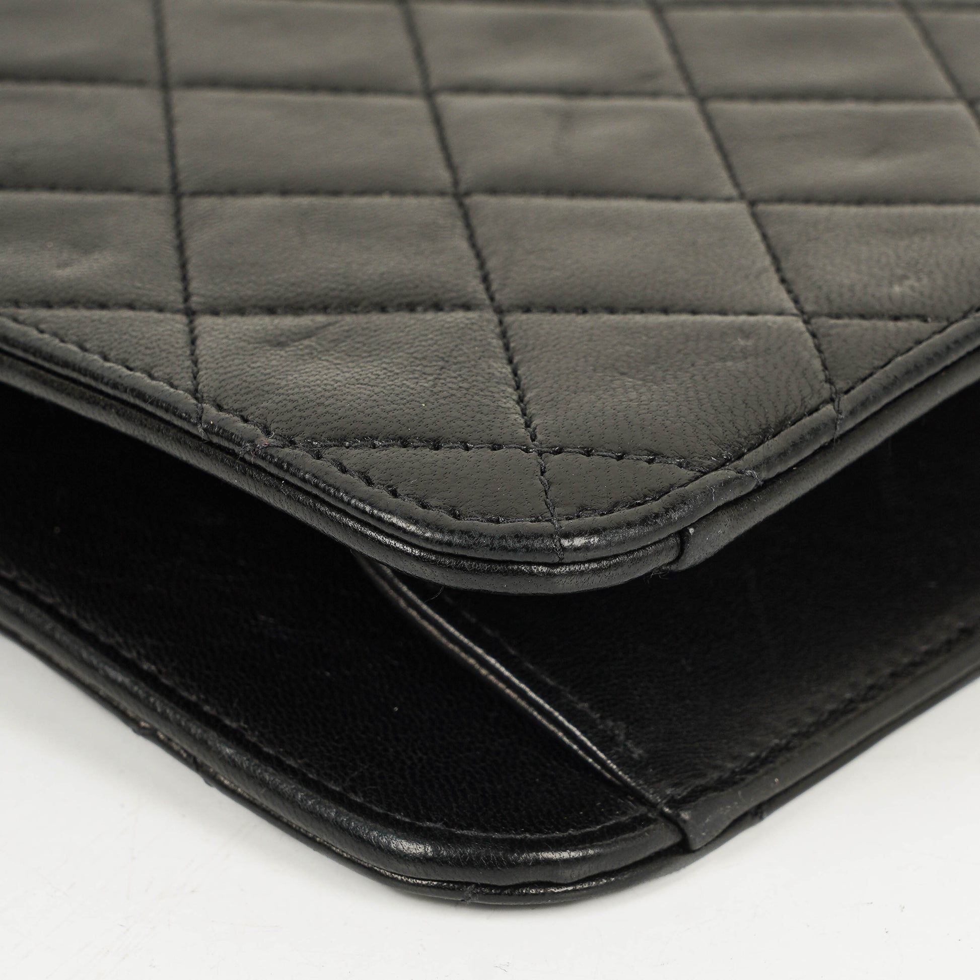 Chanel Medium Classic Single Flap Tasche aus schwarzem gestepptem Lammleder mit 24K vergoldeten Beschlägen