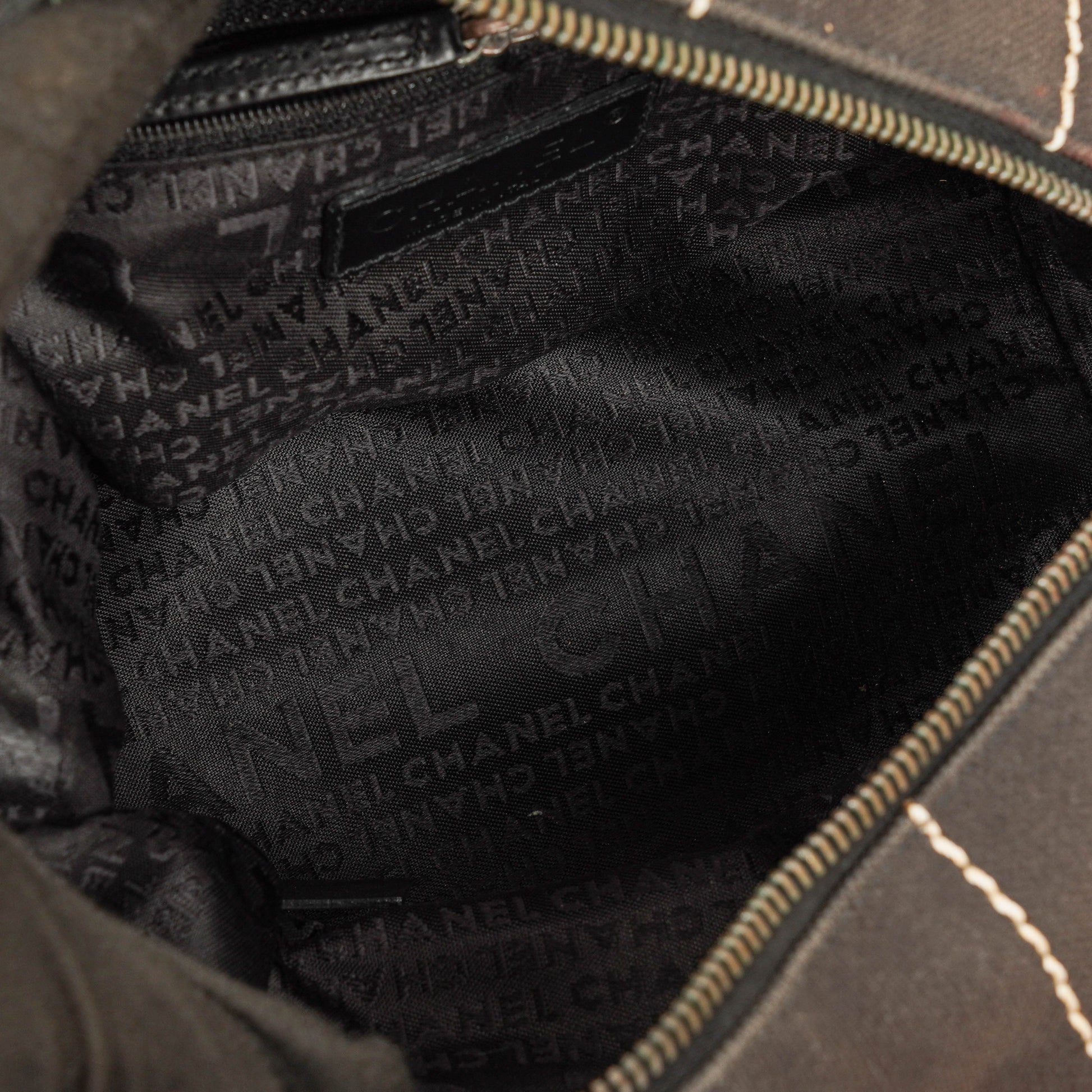 Chanel Boston Tasche aus schokoladenfarbenem Canvas mit braunen Nähten