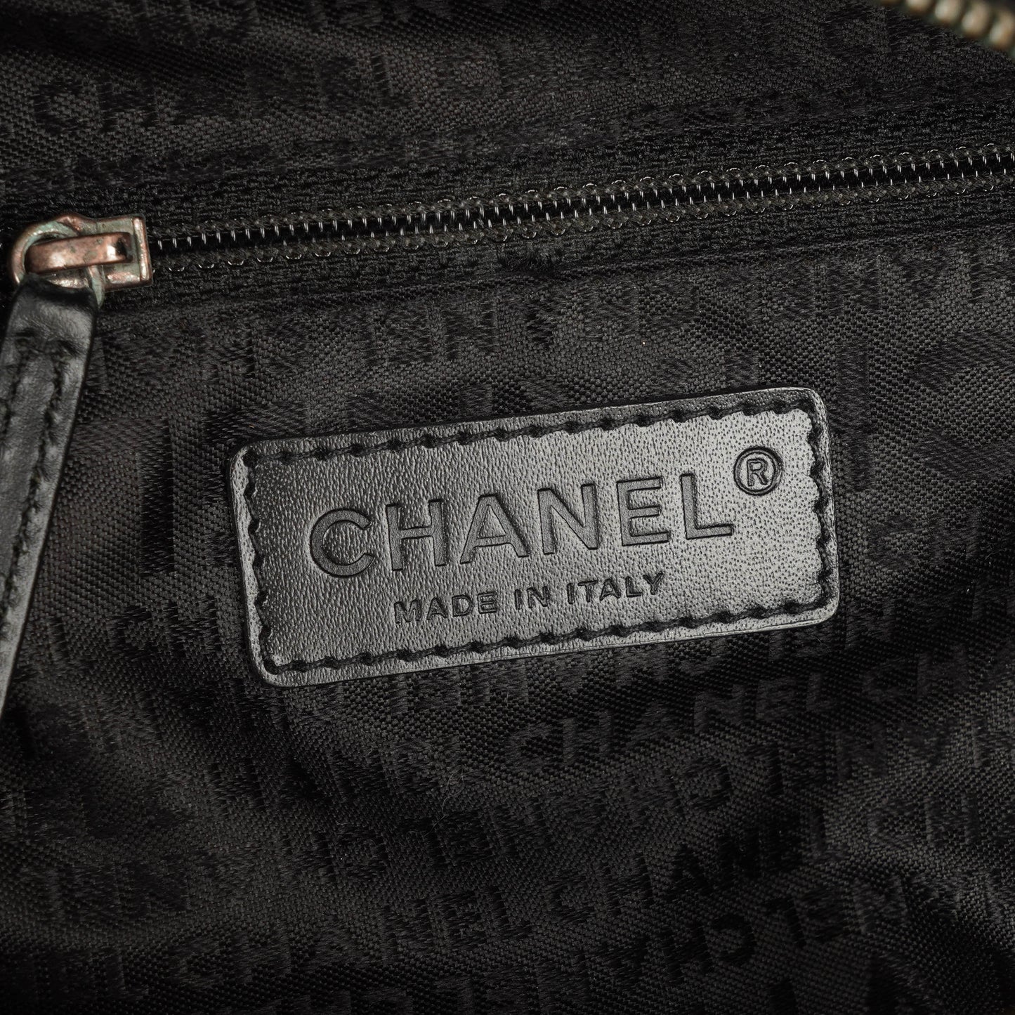 Chanel Boston Tasche aus schokoladenfarbenem Canvas mit braunen Nähten
