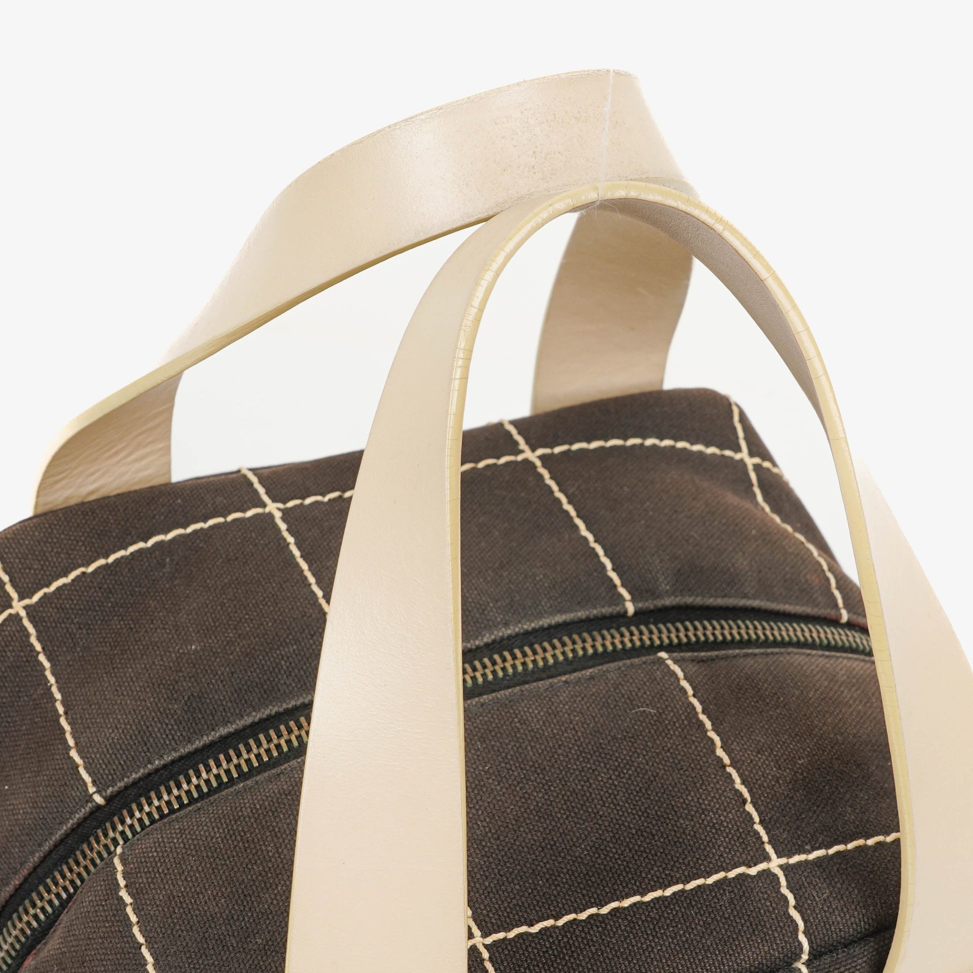 Chanel Boston Tasche aus schokoladenfarbenem Canvas mit braunen Nähten