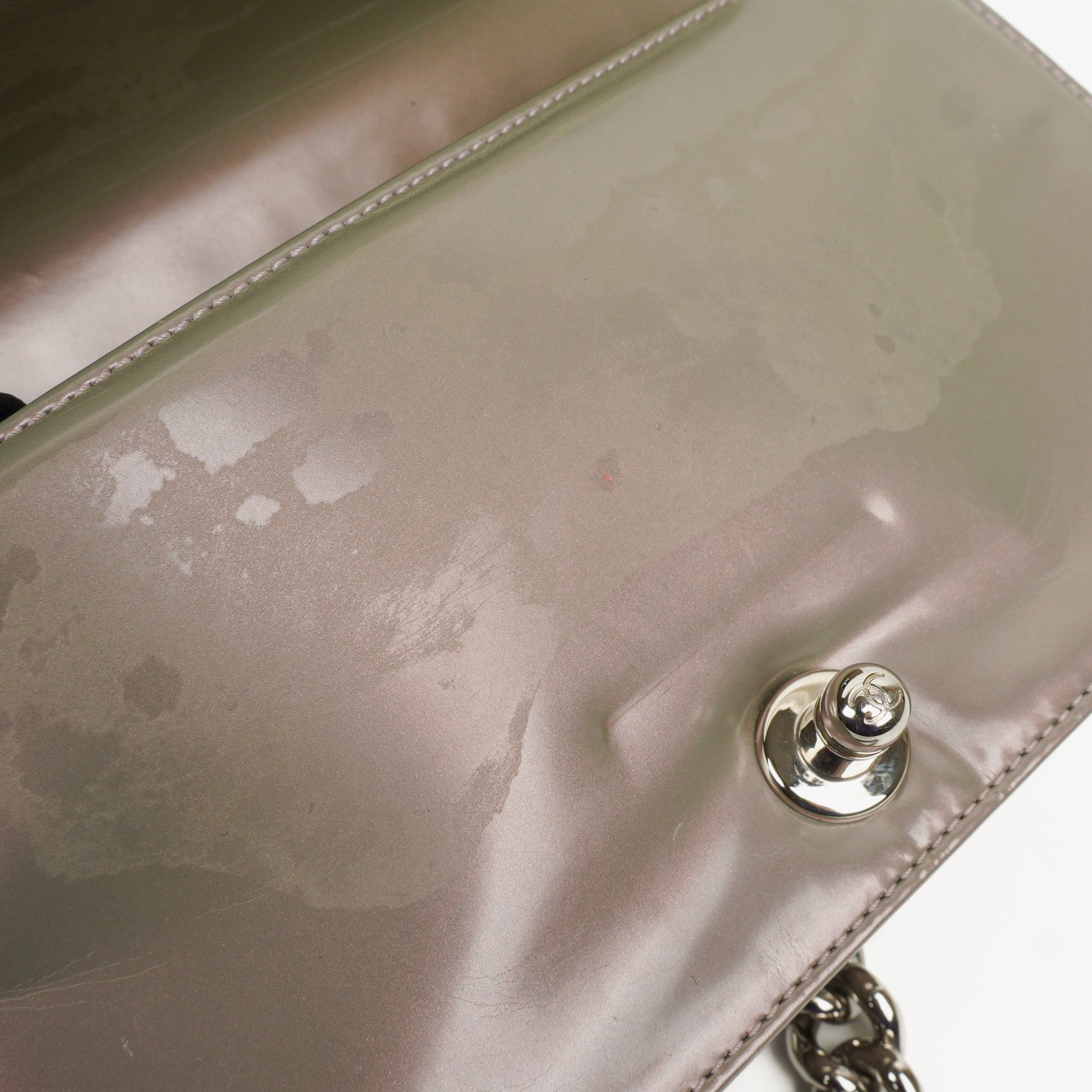 Chanel kleine Boy Flap Tasche aus helllila irisierendem glänzendem Kalbsleder