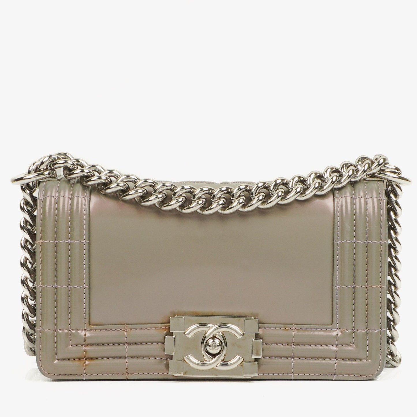 Chanel kleine Boy Flap Tasche aus helllila irisierendem glänzendem Kalbsleder