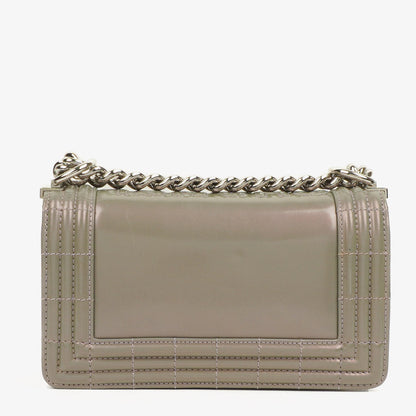 Chanel kleine Boy Flap Tasche aus helllila irisierendem glänzendem Kalbsleder