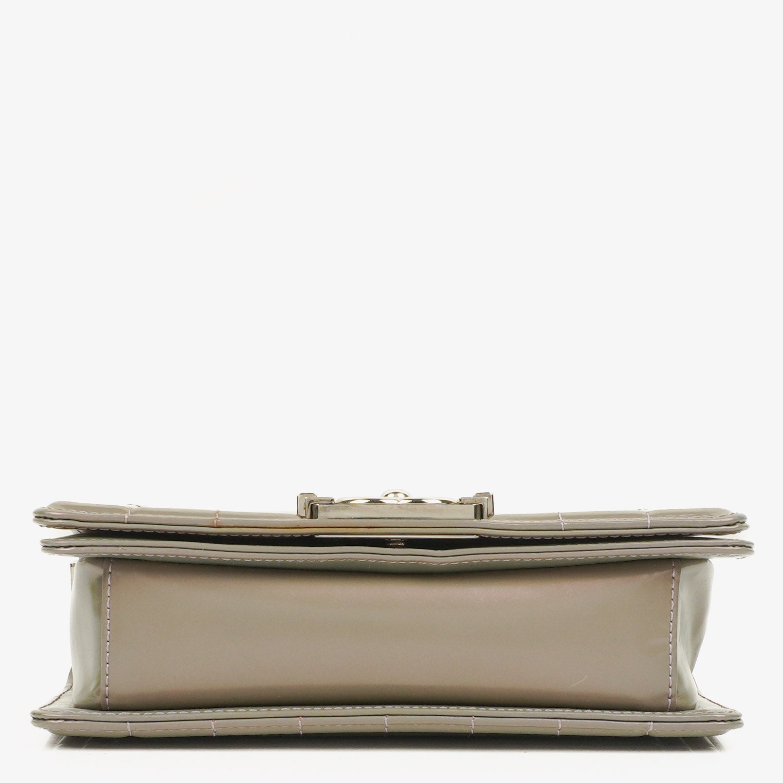 Chanel kleine Boy Flap Tasche aus helllila irisierendem glänzendem Kalbsleder