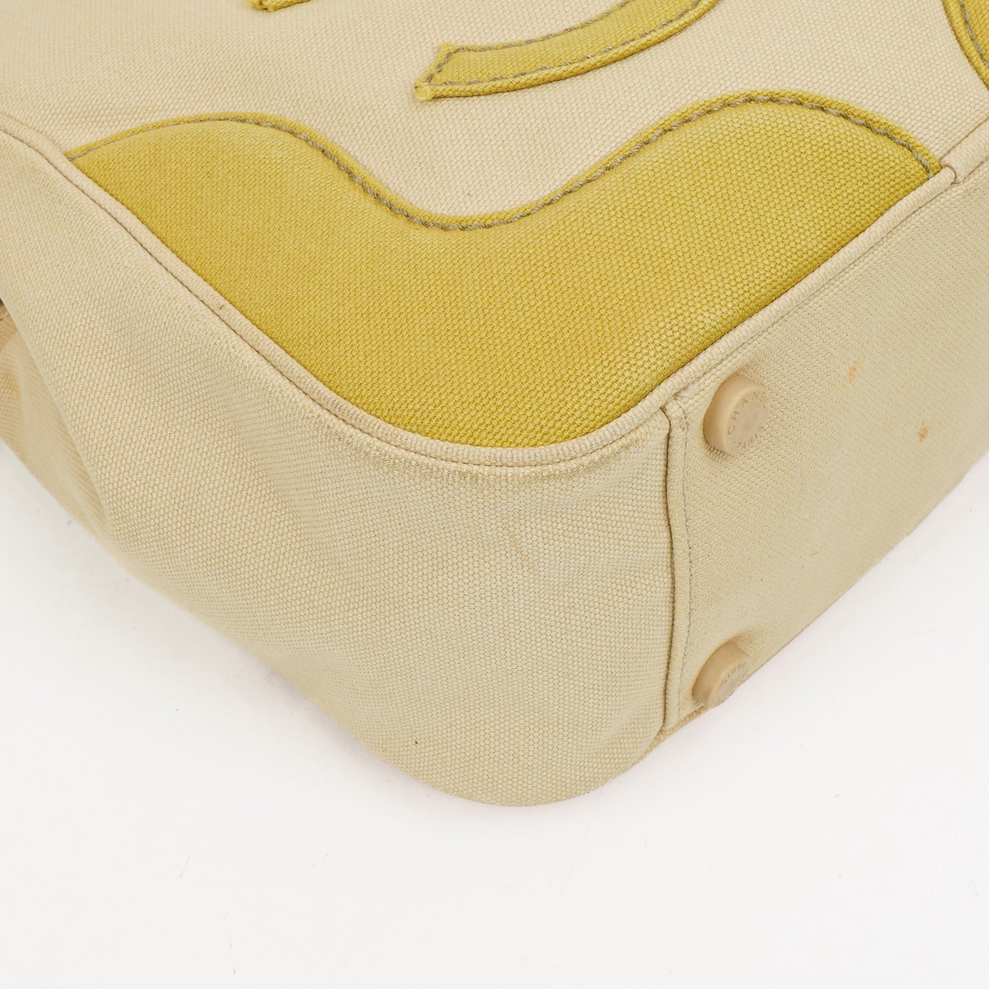Chanel Vintage Marshmallow CC Tragetasche aus Canvas