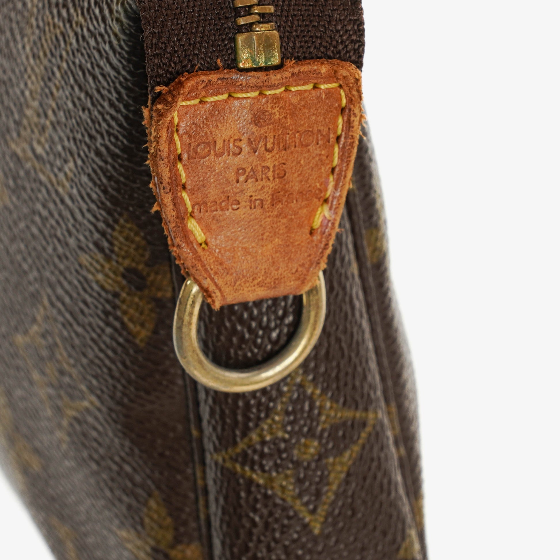 Louis Vuitton Pochette Accessoires Monogram Canvas Clutch Handtasche