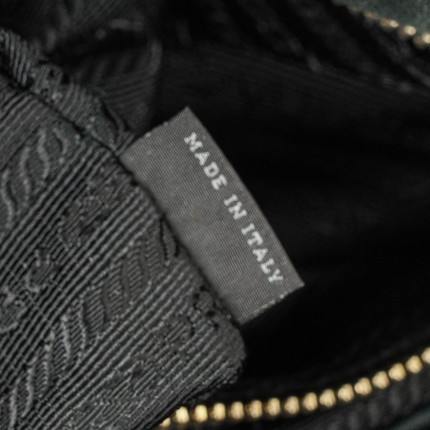 Prada Tessuto Gaufre Nero Tasche