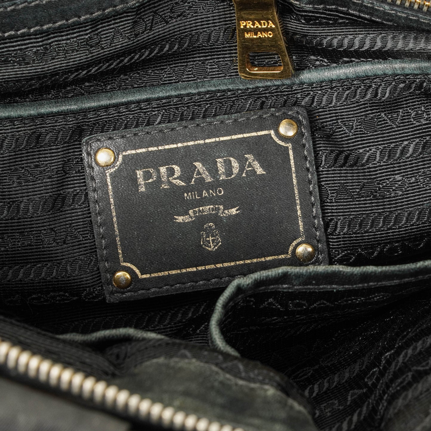 Prada Tessuto Gaufre Nero Tasche