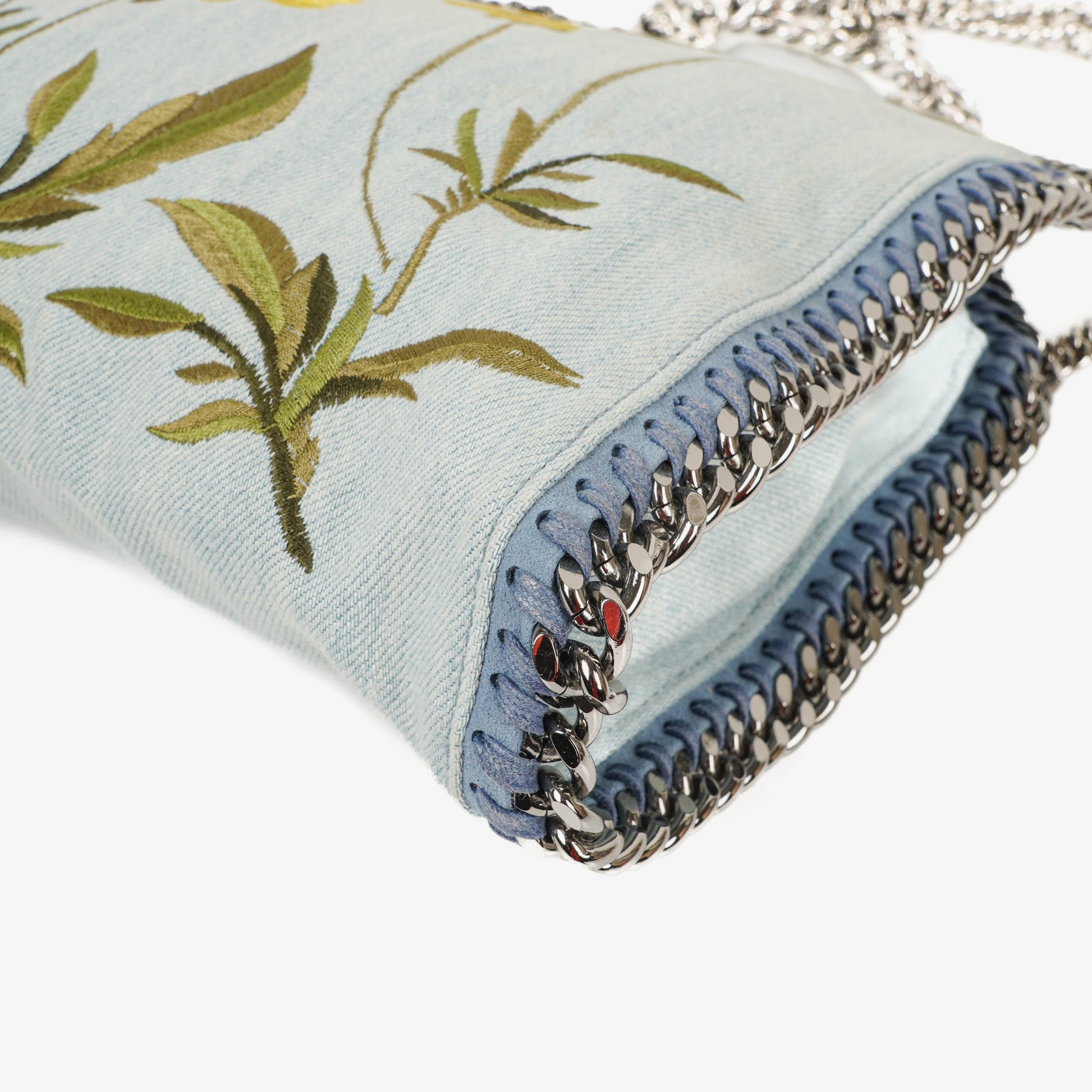 Stella McCartney Falabella Mini Tote aus blauem Denim mit Blumen