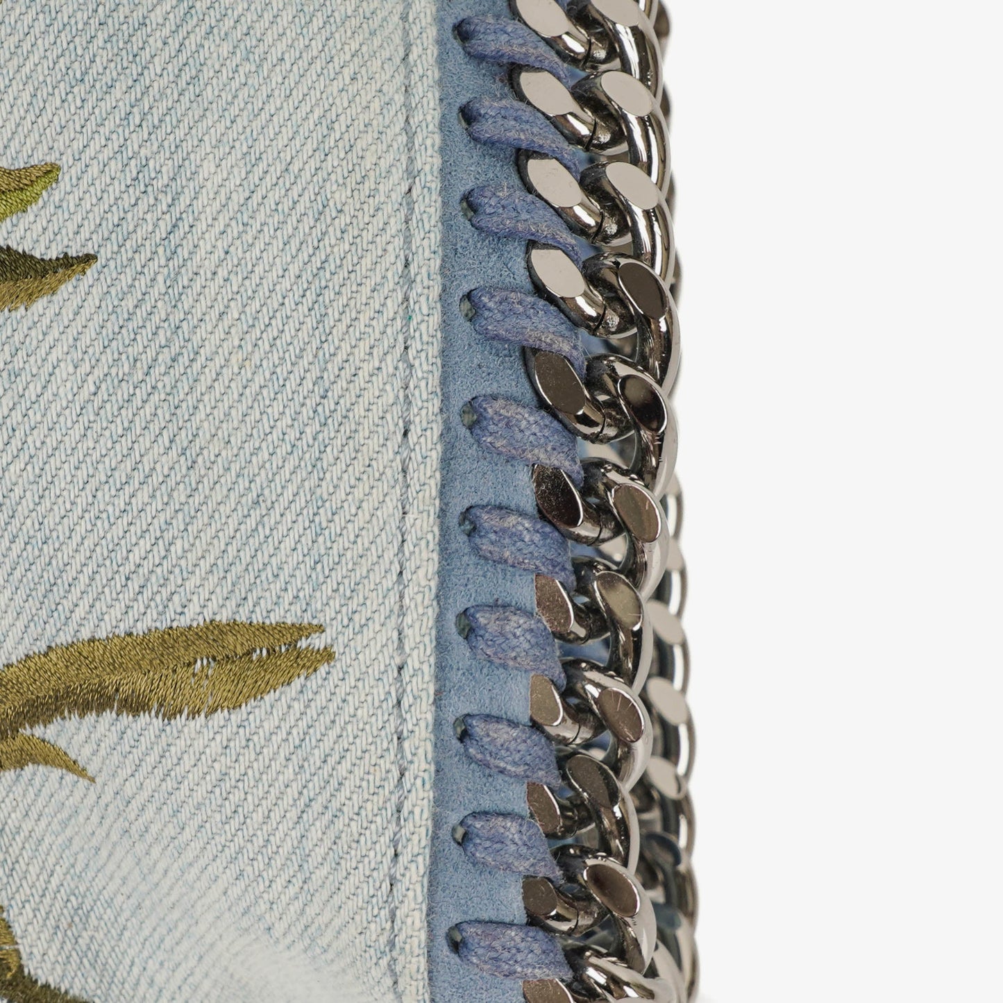 Stella McCartney Falabella Mini Tote aus blauem Denim mit Blumen
