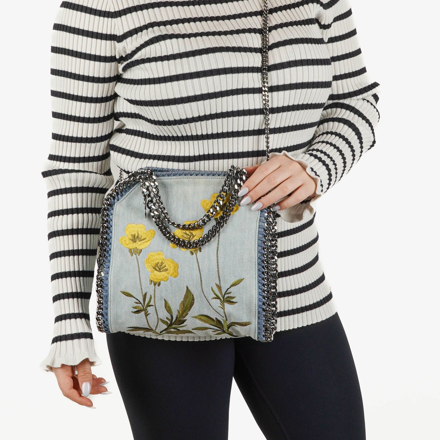 Stella McCartney Falabella Mini Tote aus blauem Denim mit Blumen