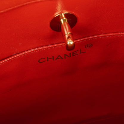 Chanel Small 31 Vintage Shopping Tote aus rotem gestepptem Lammleder