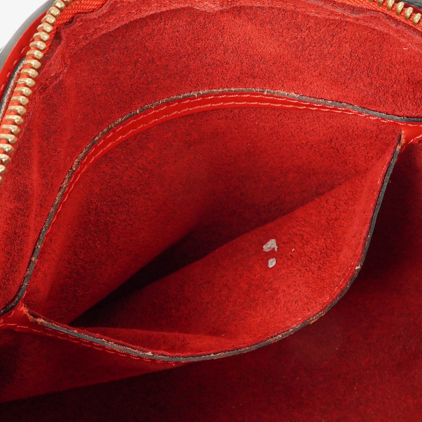Louis Vuitton Soufflot Handtasche aus rotem Epi-Leder